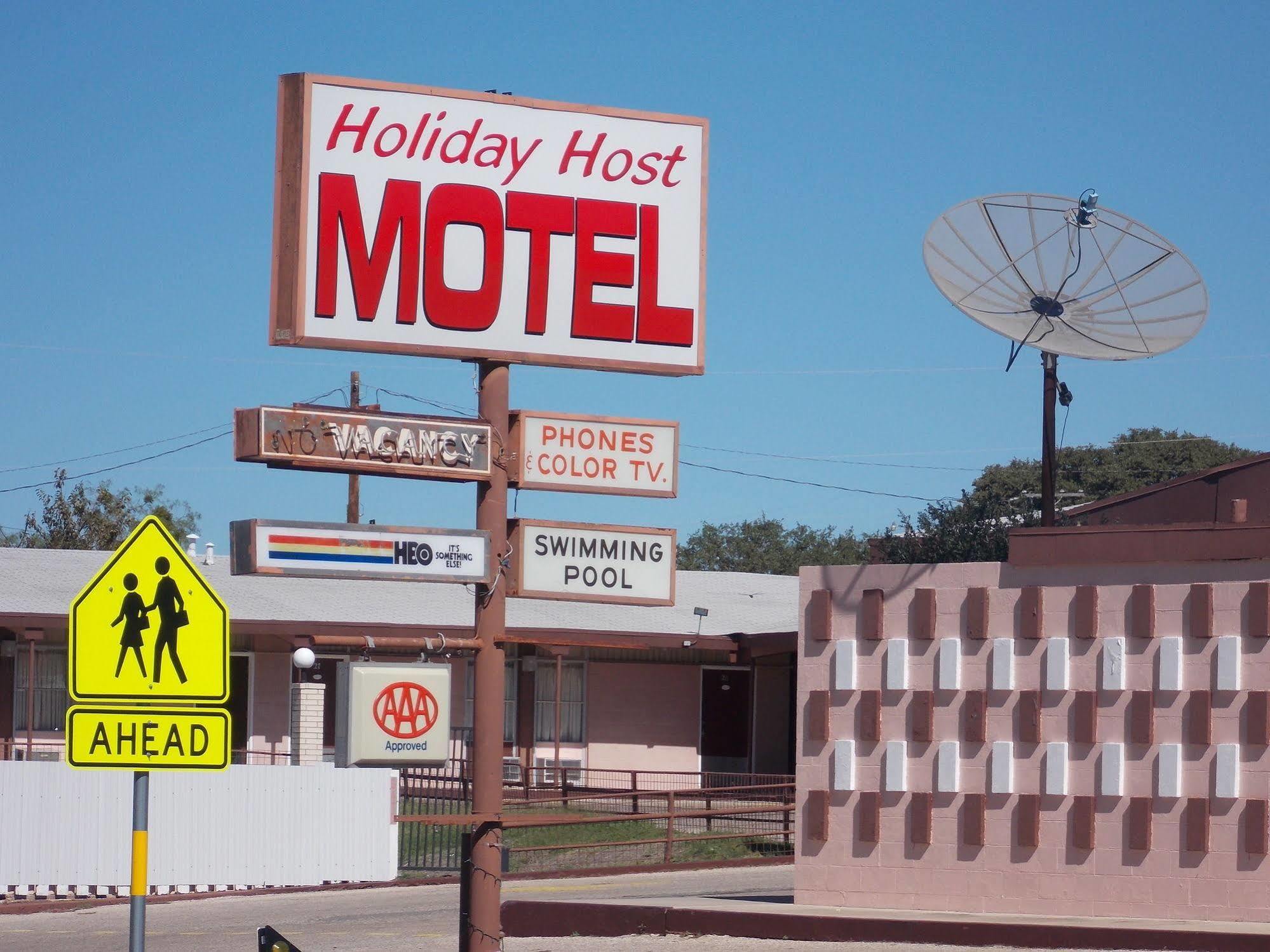 Holiday Host Motel Сонора Екстериор снимка